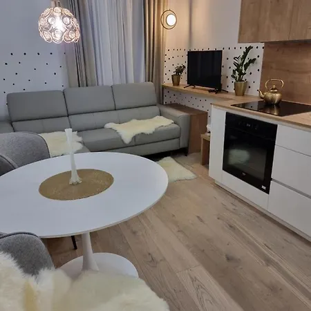 Apartma Larisa *