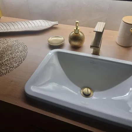 Apartma Larisa アパート